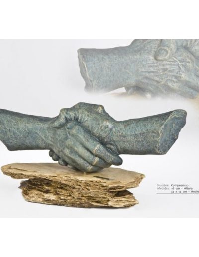 ESCULTURA A LA AMISTAD. GRABACIÓN GRATIS.