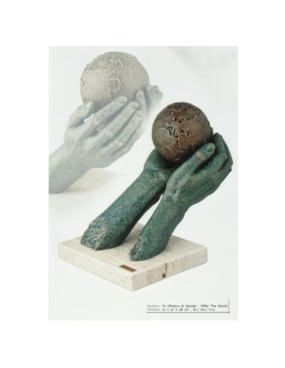 ESCULTURA MANOS-MUNDO. GRABACIÓN GRATIS.