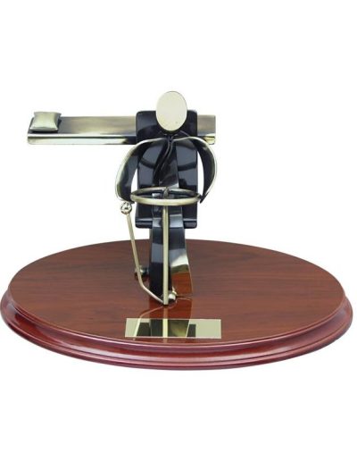 ESCULTURA CONDUCTOR PARA TROFEO O REGALO