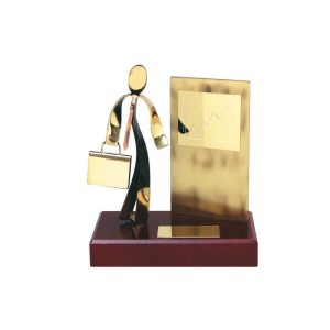 ESCULTURA DE EJECUTIVO PARA TROFEO O REGALO