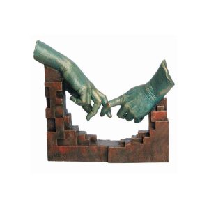 ESCULTURA MANOS DE PAREJA. GRABACIÓN GRATIS.