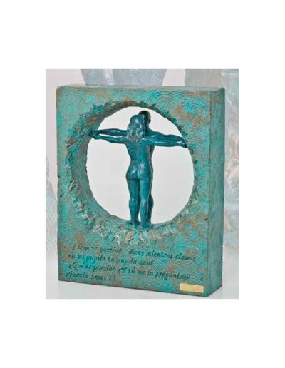 ESCULTURA PAREJA DE DISEÑO. GRABACIÓN GRATIS.