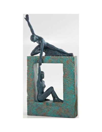 ESCULTURA PAREJA DE DISEÑO EQUILIBRIO. GRABACIÓN GRATIS.