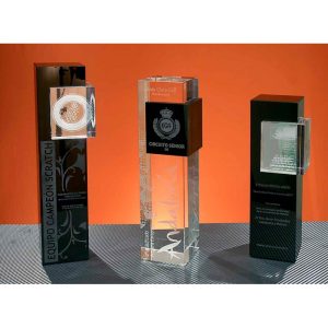 TORRE CRISTAL DELUXE GRABADA. 3 TAMAÑOS.