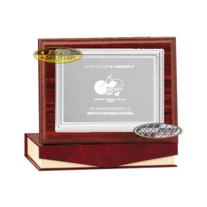 PLACA DE HOMENAJE GRABADA. 3 TAMAÑOS.