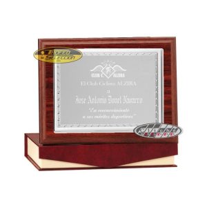 PLACA DE HOMENAJE GRABADA. 3 TAMAÑOS.