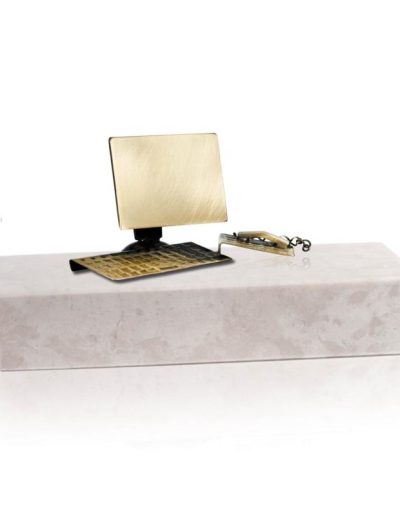 ESCULTURA TROFEO DE OFICINISTA DE LATÓN. 2 TAM.