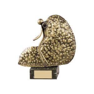 ESCULTURA TROFEO DE ALPINISMO DE LATÓN. 3 T.