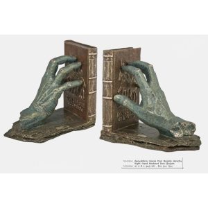 ESCULTURA APOYALIBROS MANOS QUIJOTE. GRABACIÓN GRATIS.