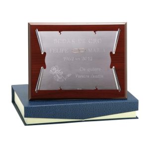 PLACA HOMENAJE ALPACA GRABADA. 2 TAMAÑOS