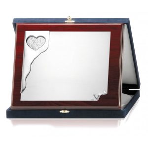 PLACA DISEÑO DE ALPACA GRABADA. 2 TAMAÑOS