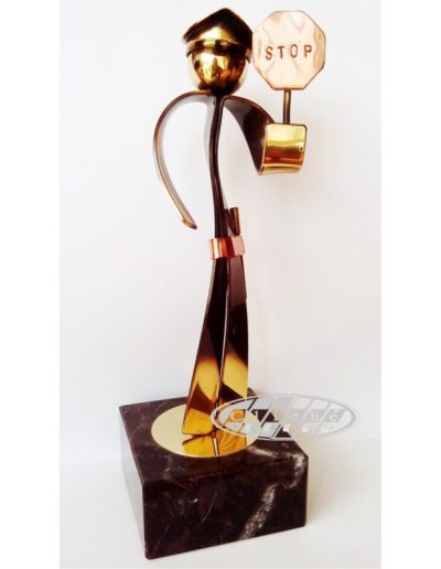 ESCULTURA DE POLICÍA PARA TROFEO O REGALO