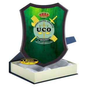 METOPA DE MADERA C/ PLACA PERSONALIZADA A COLOR - UCO