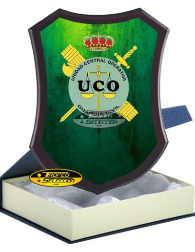 METOPA DE MADERA C/ PLACA PERSONALIZADA A COLOR - UCO